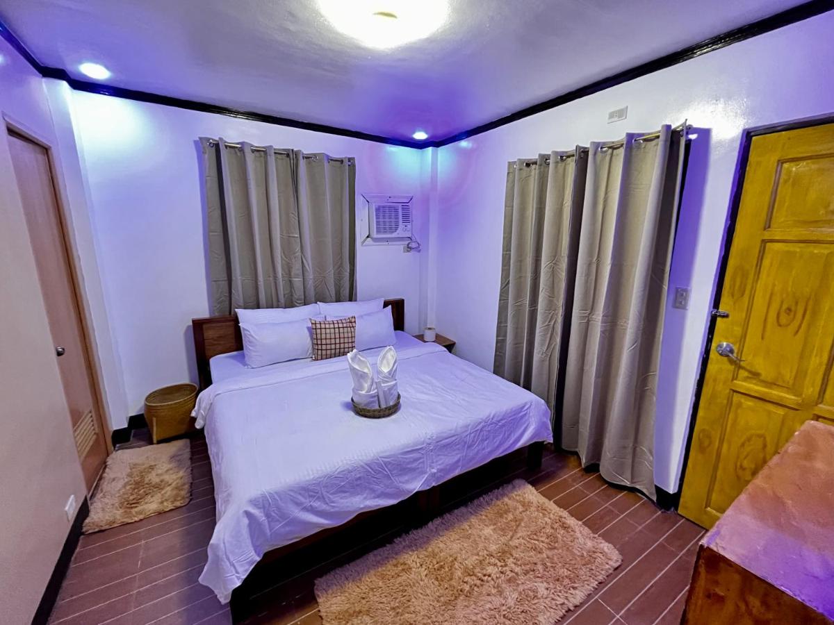 Jewel Tourist Inn - B&B