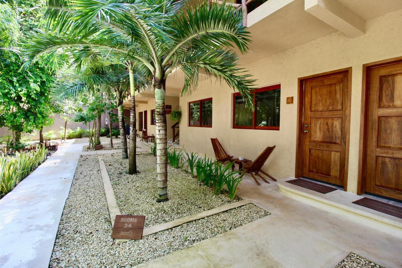 Apartamento con vistas a la piscina