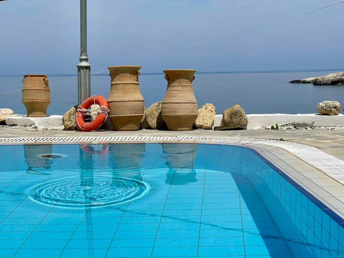 Petani beach suites - B&B