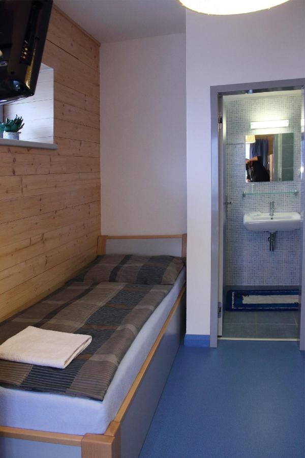 Twin Room with Bathroom