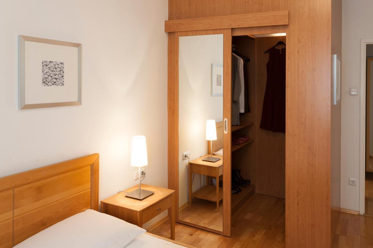 Superior One-Bedroom Apartment with Balcony
