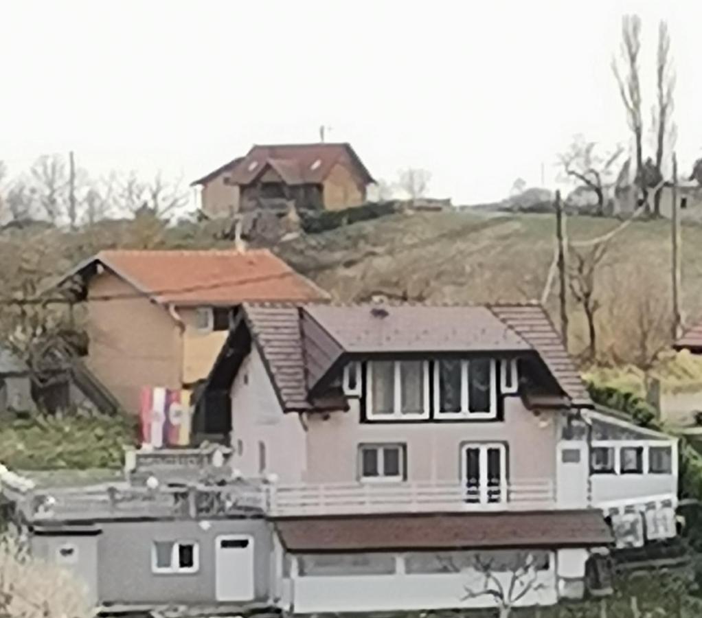 Panorama Apartman - B&B Molvice