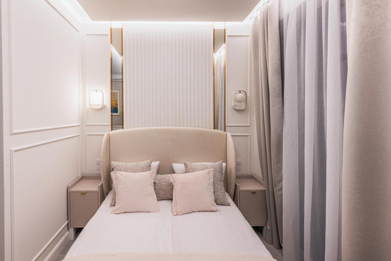 Doppelzimmer mit Balkon