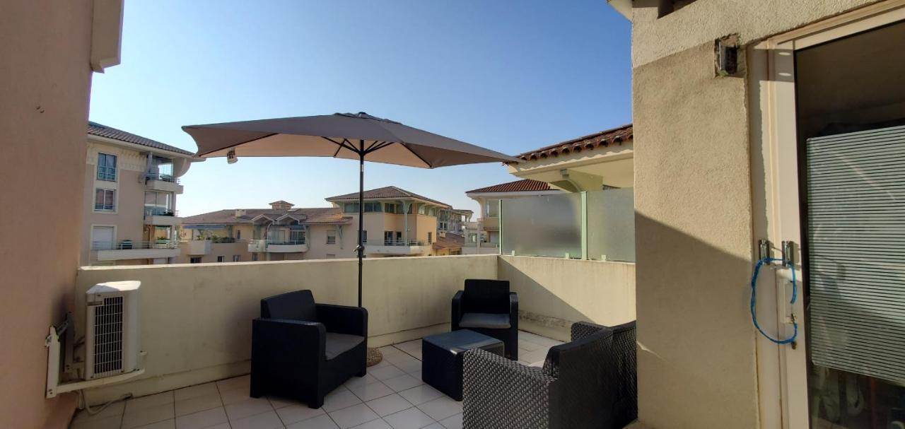 Port FREJUS T2 39m2 climatise Belle terrasse Balcon - B&B Fréjus