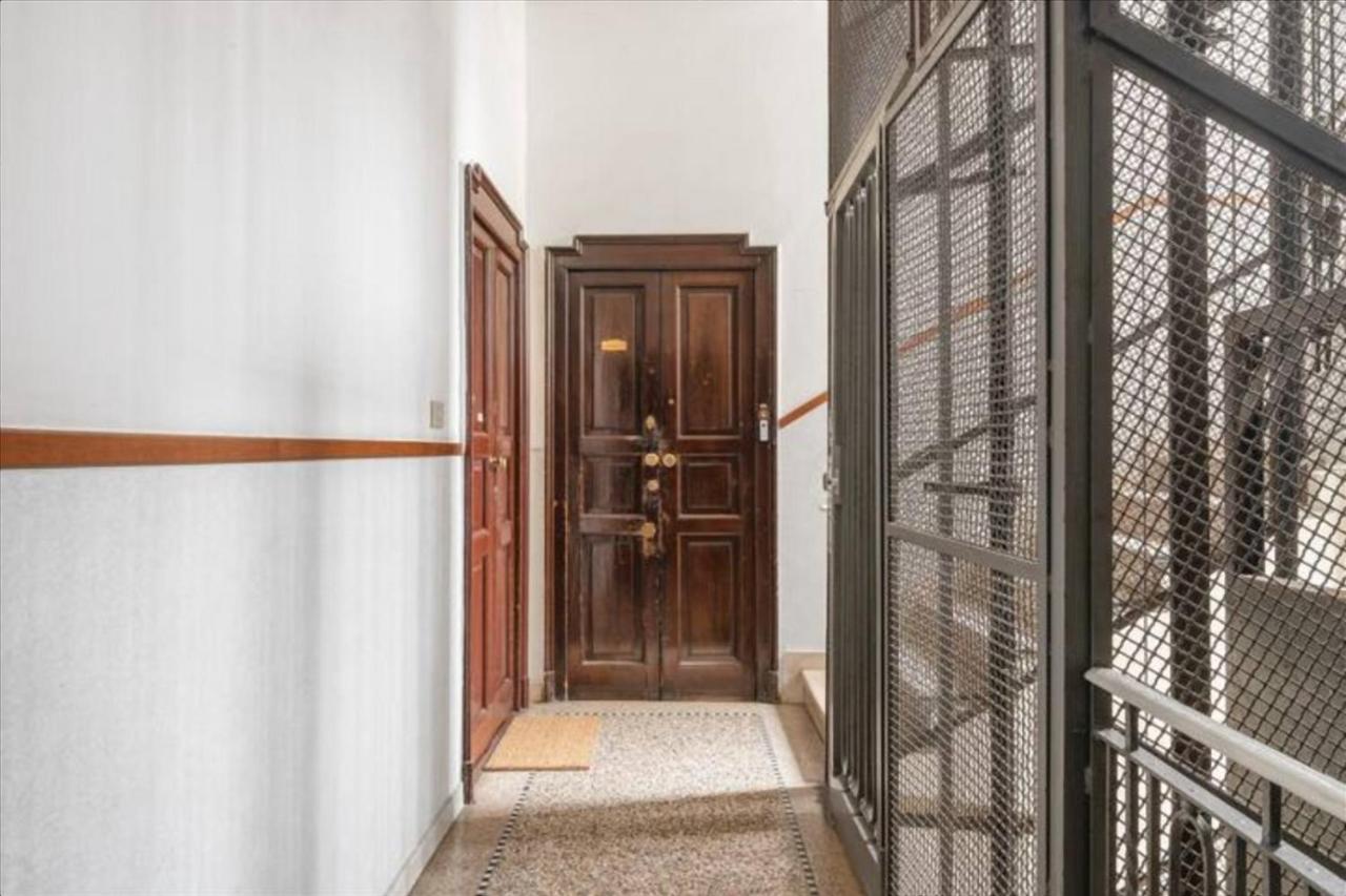 APT Milano-Porta Romana nearby Bagni Misteriosi - B&B