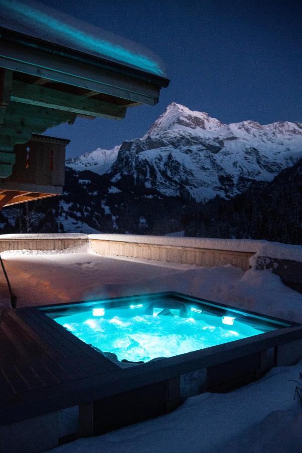 Chalet mit Kino und Jacuzzi in Gsteig b. Gstaad - B&B Gsteig