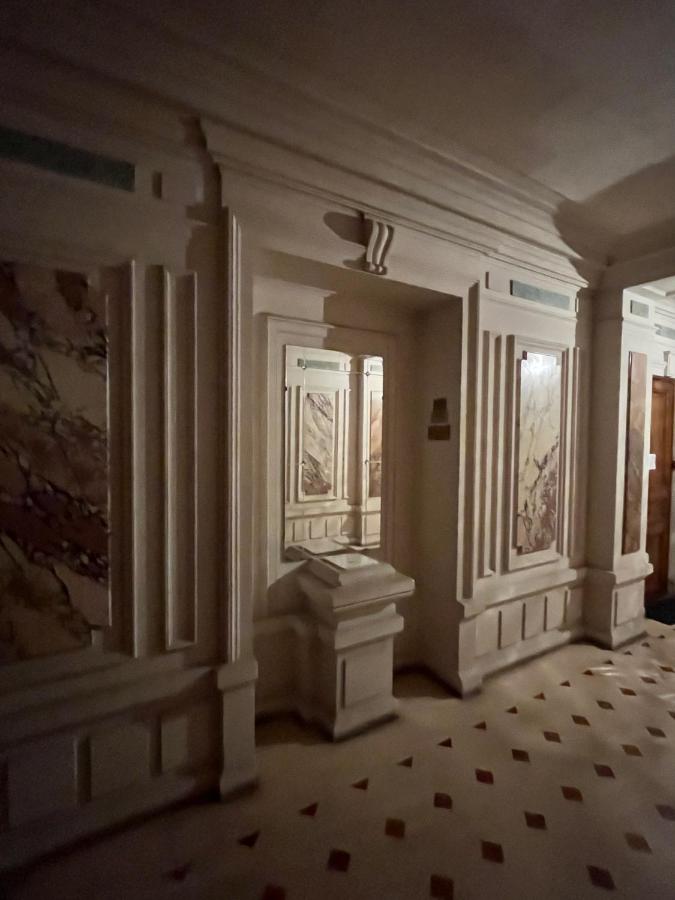 Cozy historic appartement near Exelmans in 16th District Paris - Chambres d'hôtes Paris