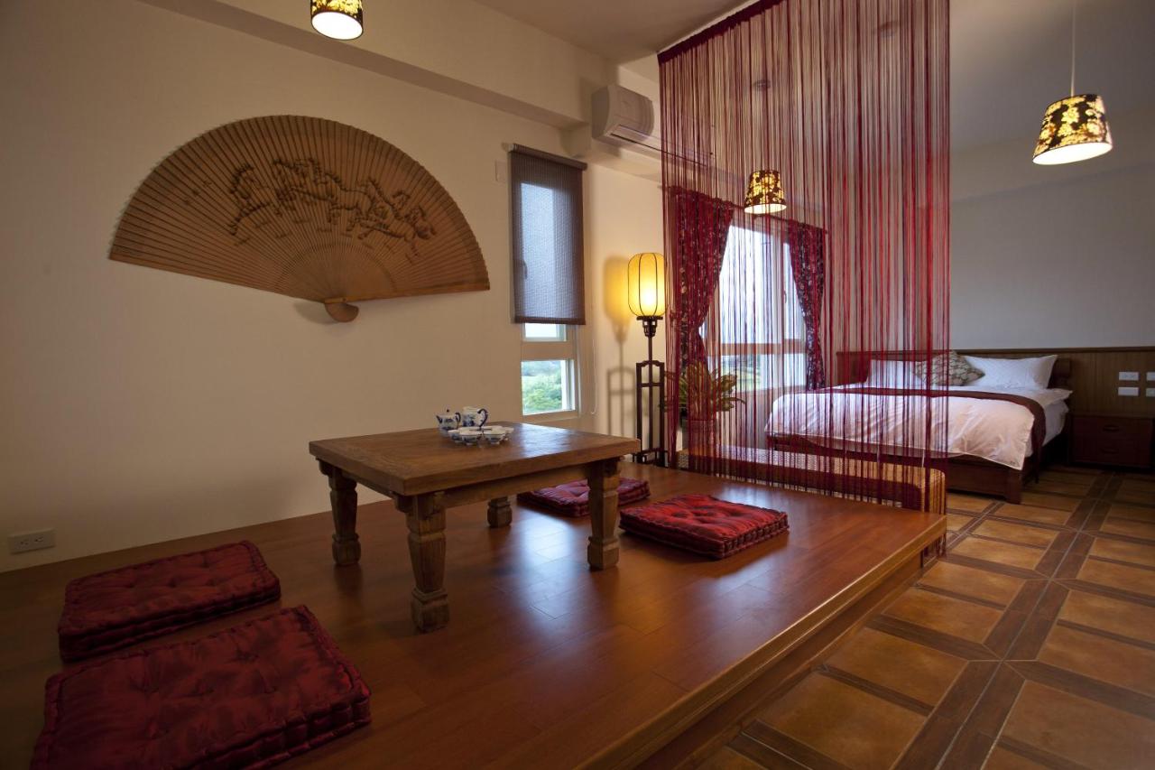 Family Room with Mountain View