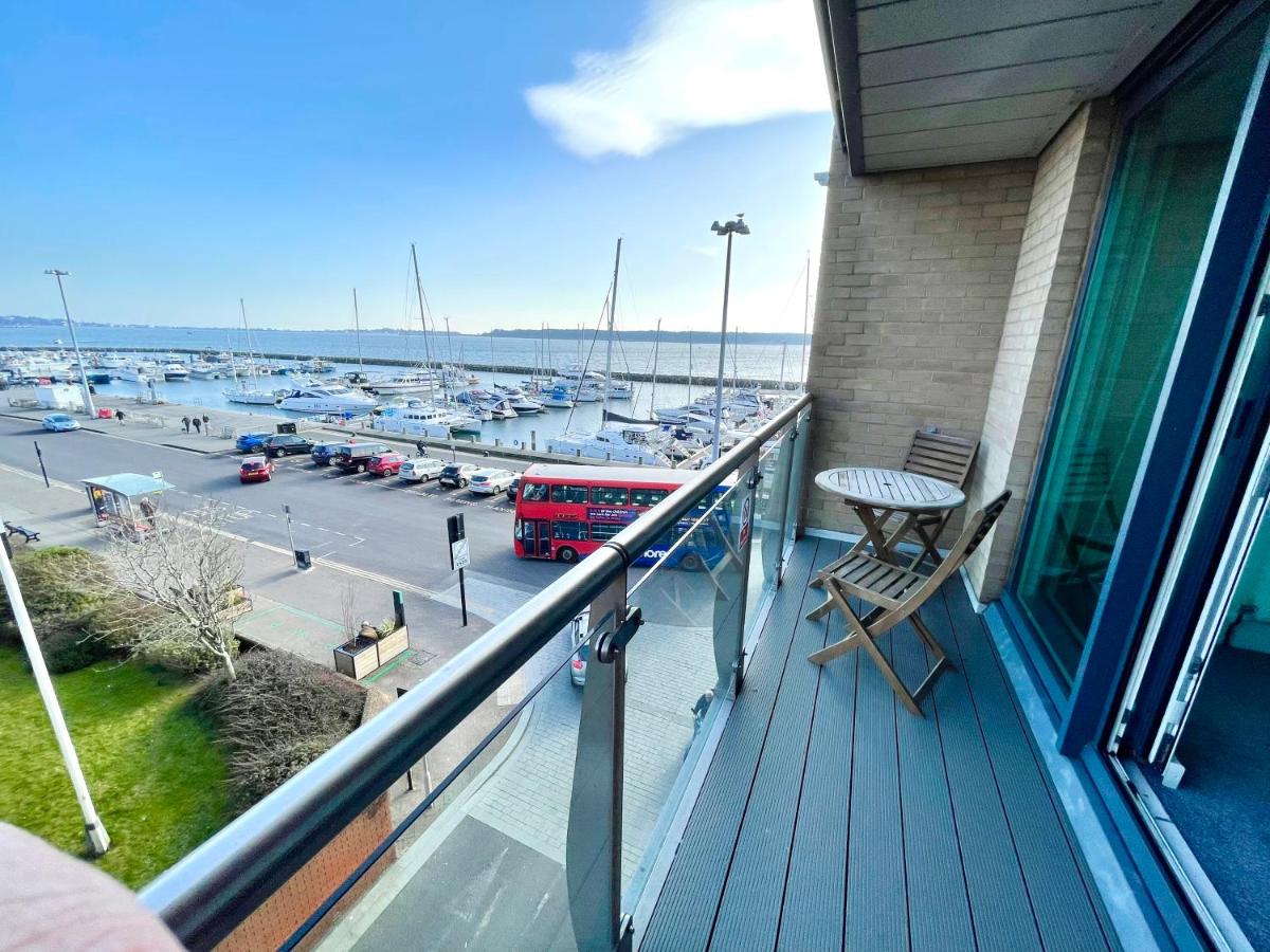 Quay & Sea View Spacious Modern Secure Parking - Ferienwohnung