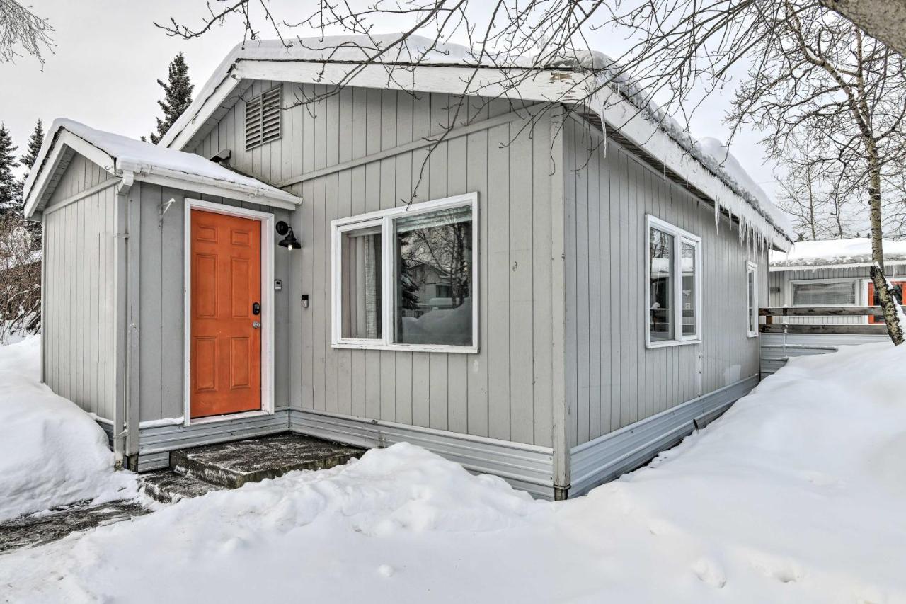 Anchorage Home, Minutes From Downtown! - B&B