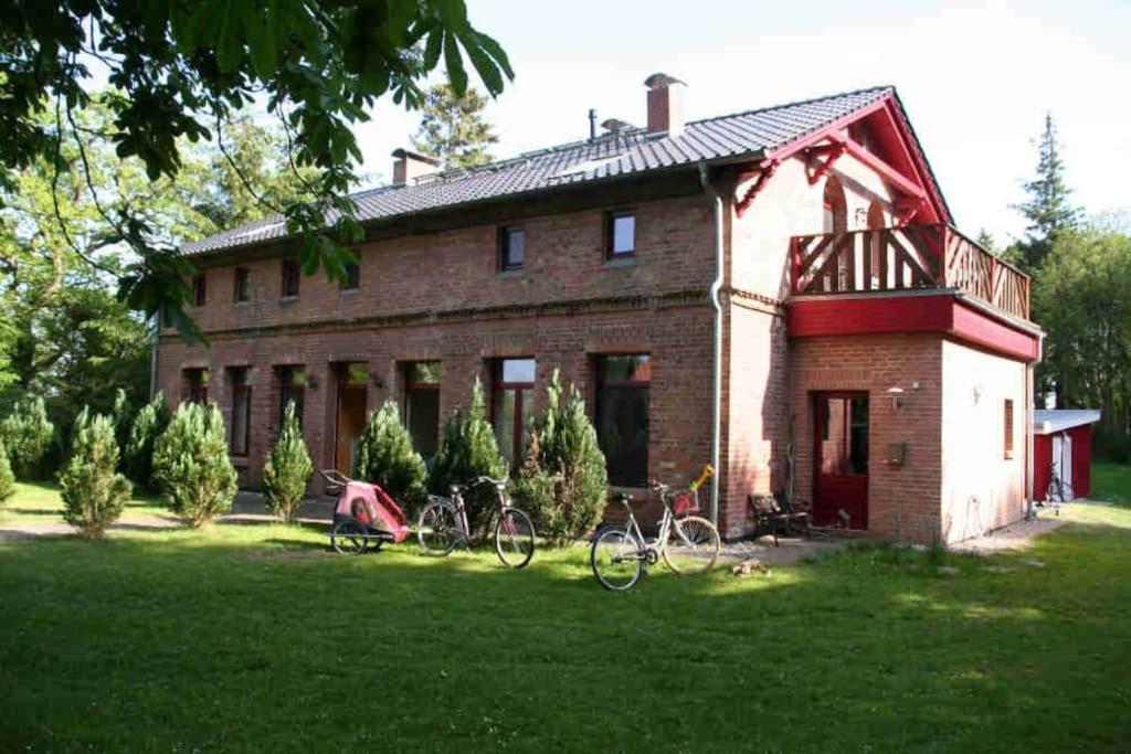 B&B Zingst - Erholung in der Natur - Urlaub im Alten Forsthaus - Bed and Breakfast Zingst