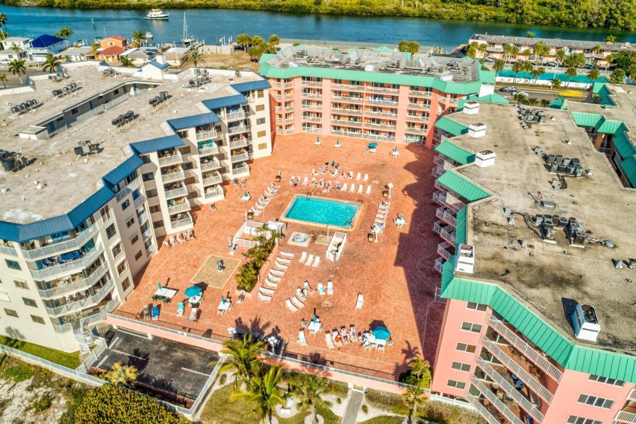 Seacove in Indian Shores - B&B Clearwater Beach