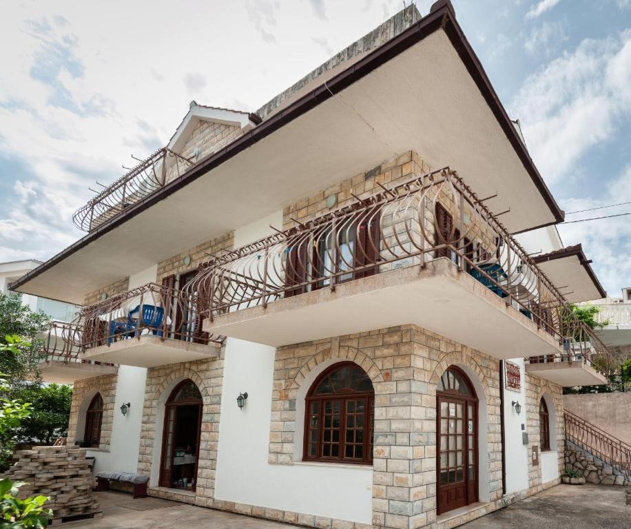 Maribela Apartments - B&B