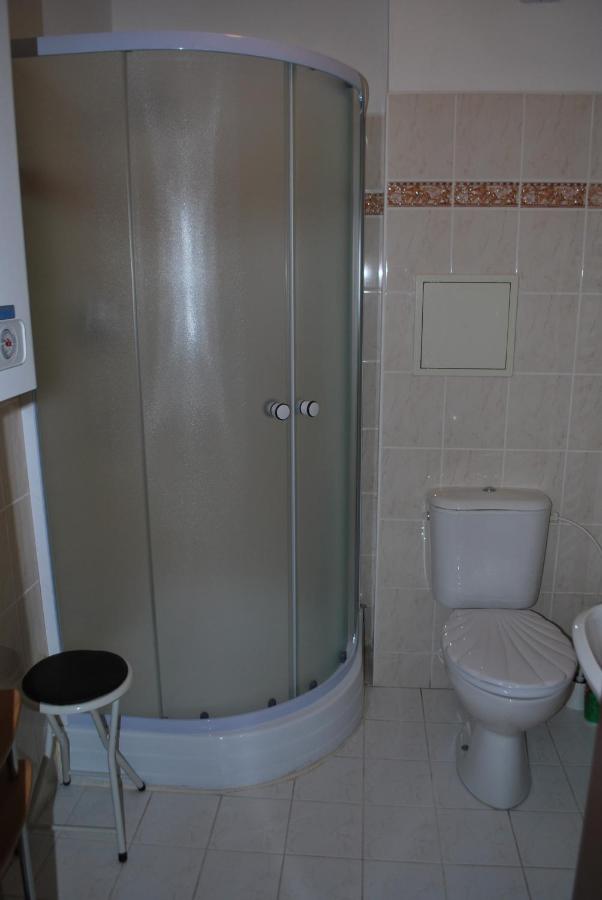 Apartment (4 Adults)