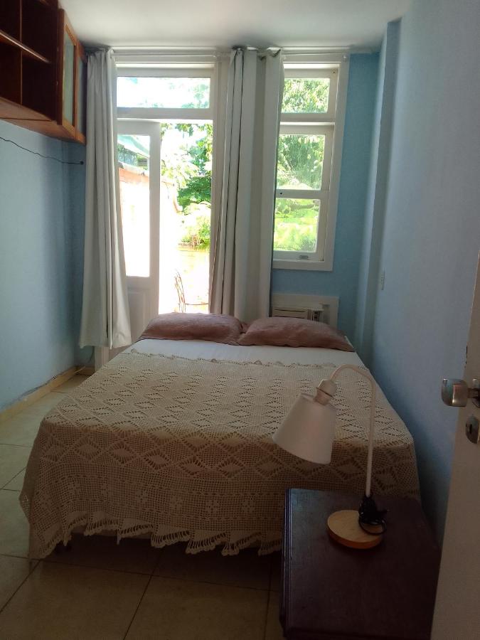 Alugo quarto próximo a praia em nossa residência - B&B