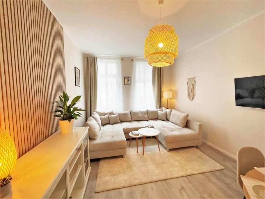 CASARINA - Charmante Wohnung direkt am Zoo mit Sauna - B&B