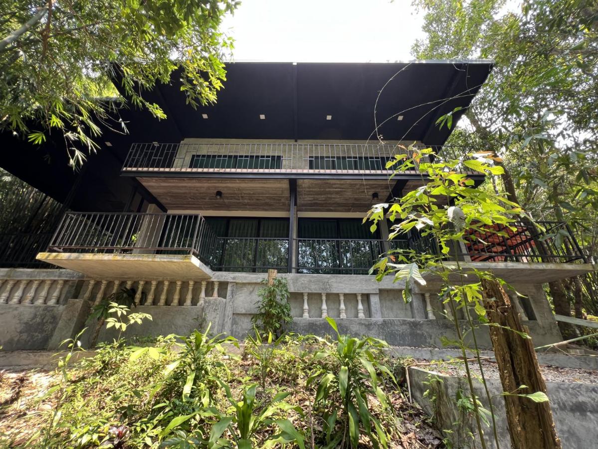 Ton Pling Khao Lak Villa - Chambres d’hôtes