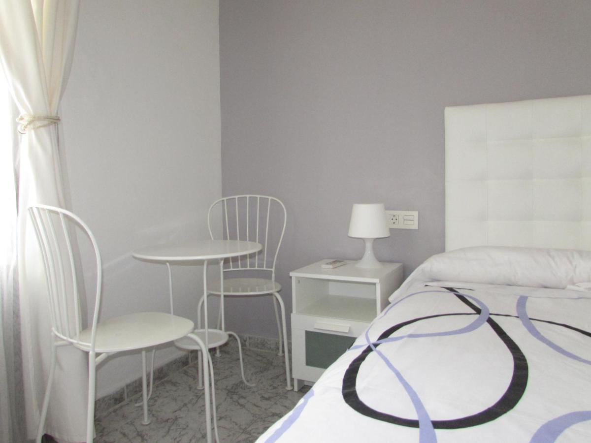 Double Room with Private Bathroom and Balcony