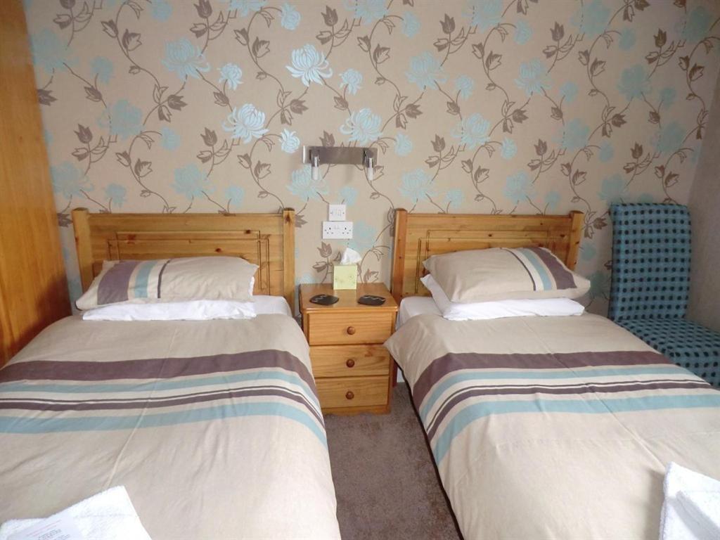 Chambre Lits Jumeaux avec Salle de Bains Privative