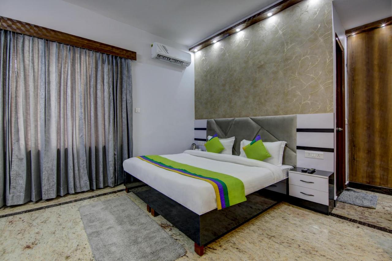 B&B Gurugram - Treebo Trend Sai Village Manesar - Bed and Breakfast Gurugram