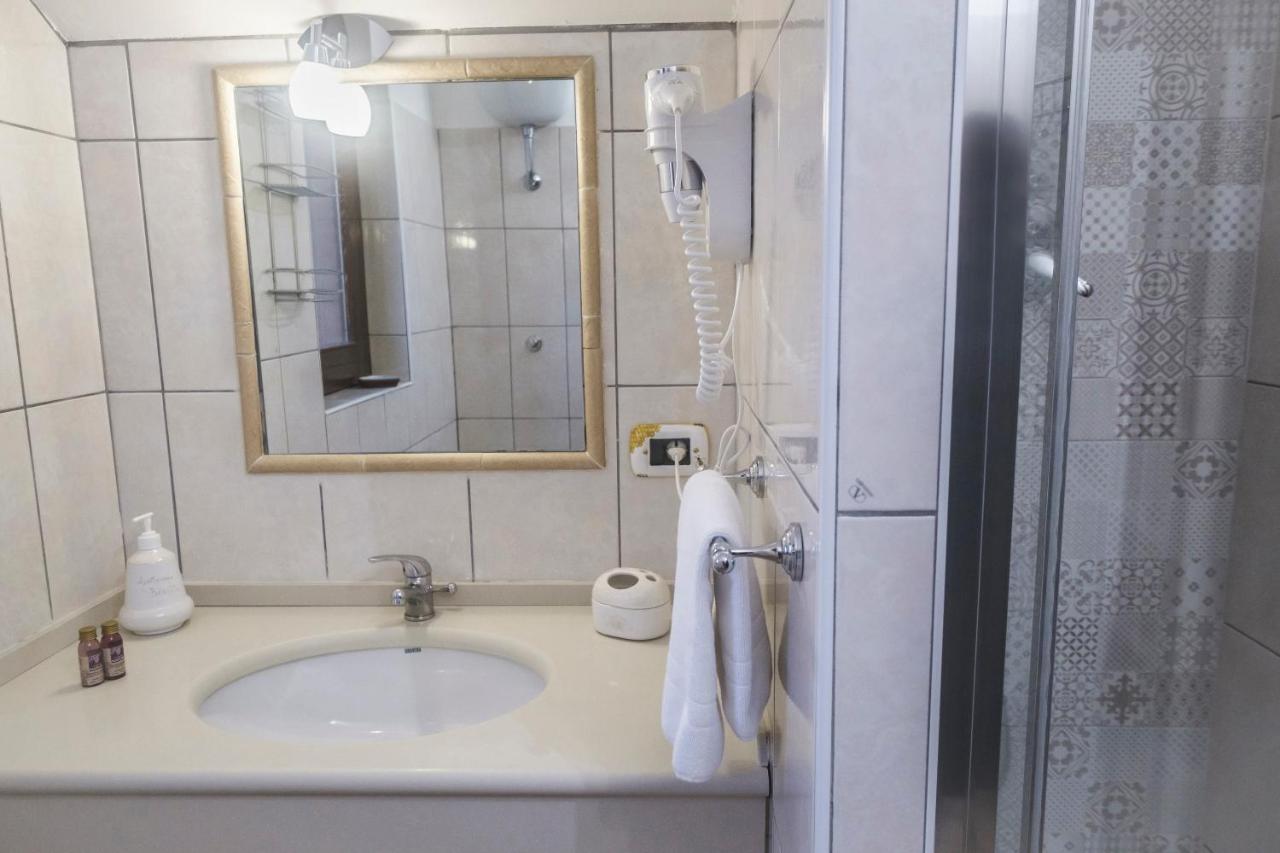 Tweepersoonskamer met 2 Aparte Bedden