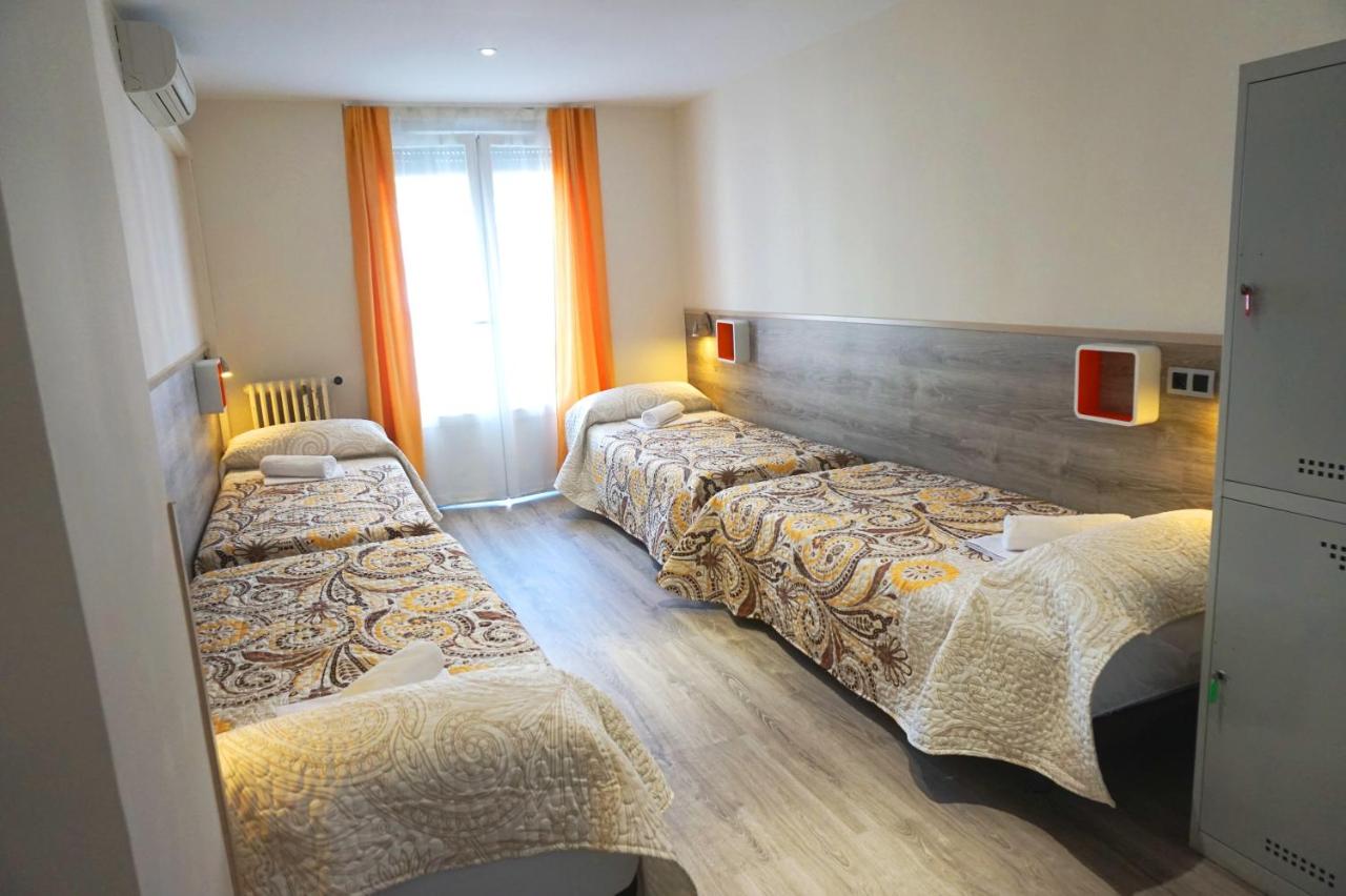 Triple Room with Balcony and Views