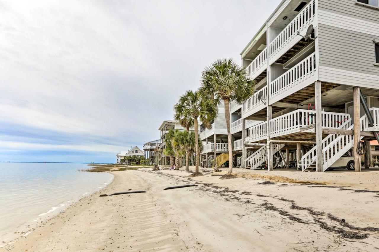 B&B Panacea - Waterfront Escape with Balcony on Shell Point Beach! - Bed and Breakfast Panacea