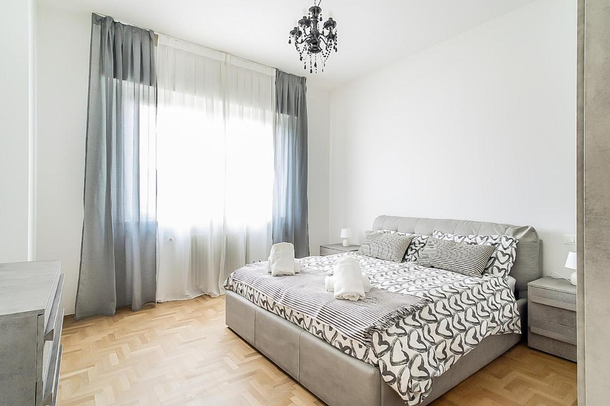 Elegant & Spacious - 30 min from Venice - King beds! - B&B