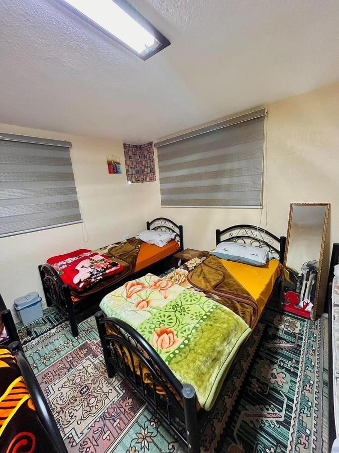 Einzelbett im Schlafsaal mit 5 Betten