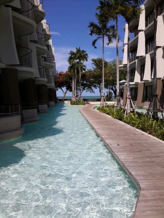 บ้านแสนคราม ห้องติดสระ Baan San Kraam HUA HIN Family Room - Pool Access - B&B