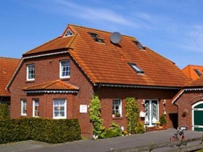 B&B Neuharlingersiel - Kapitänshaus - Bed and Breakfast Neuharlingersiel