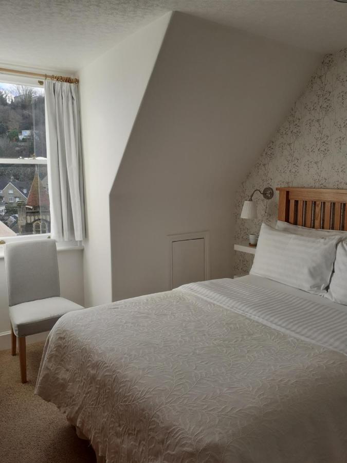 B&B Lynton - Gable Lodge Guest House - Bed and Breakfast Lynton