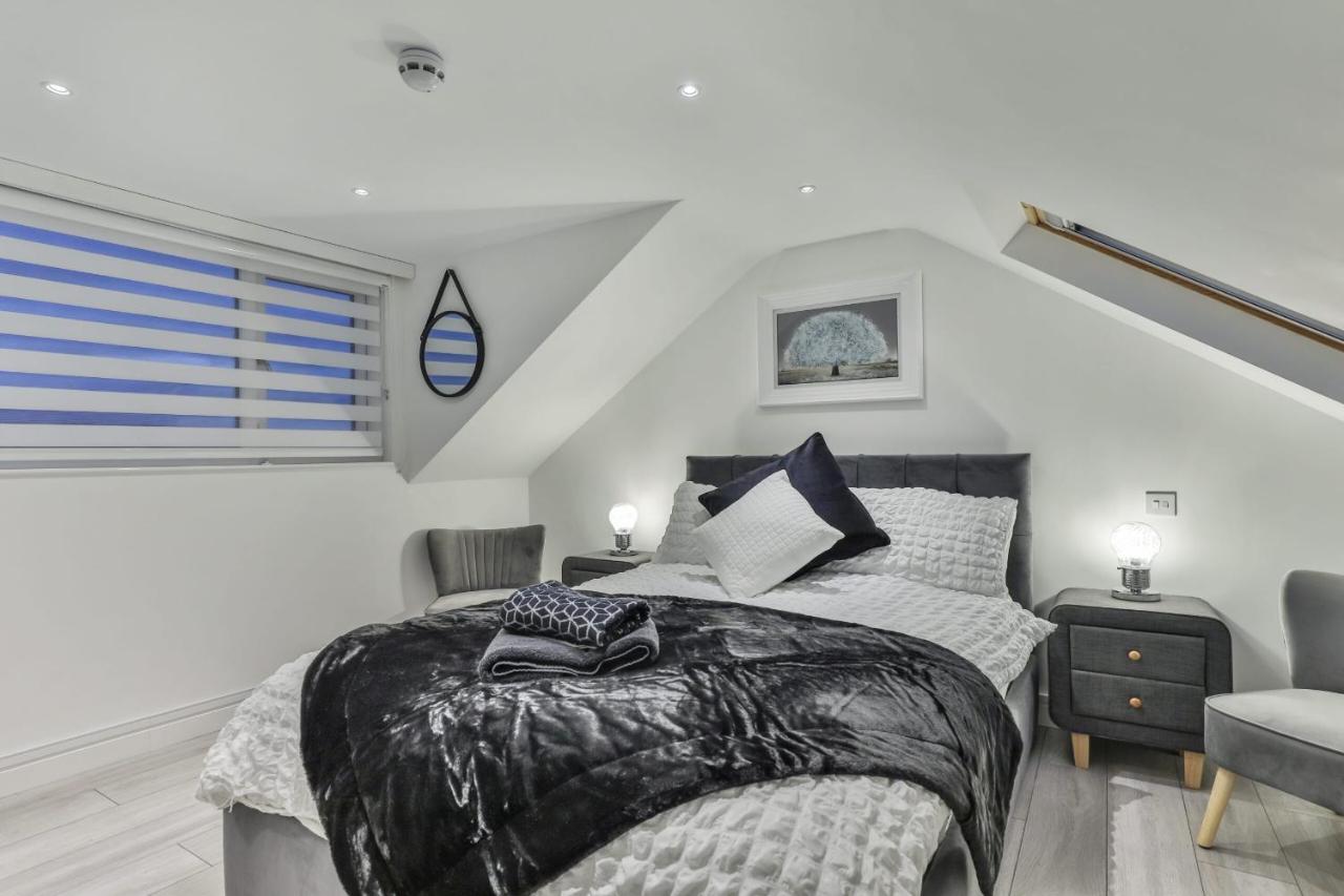 The Hepburn - Top Floor - Luxury for up to 6 guests near Open Air Theatre and North Bay - Chambres d'hôtes Scarborough