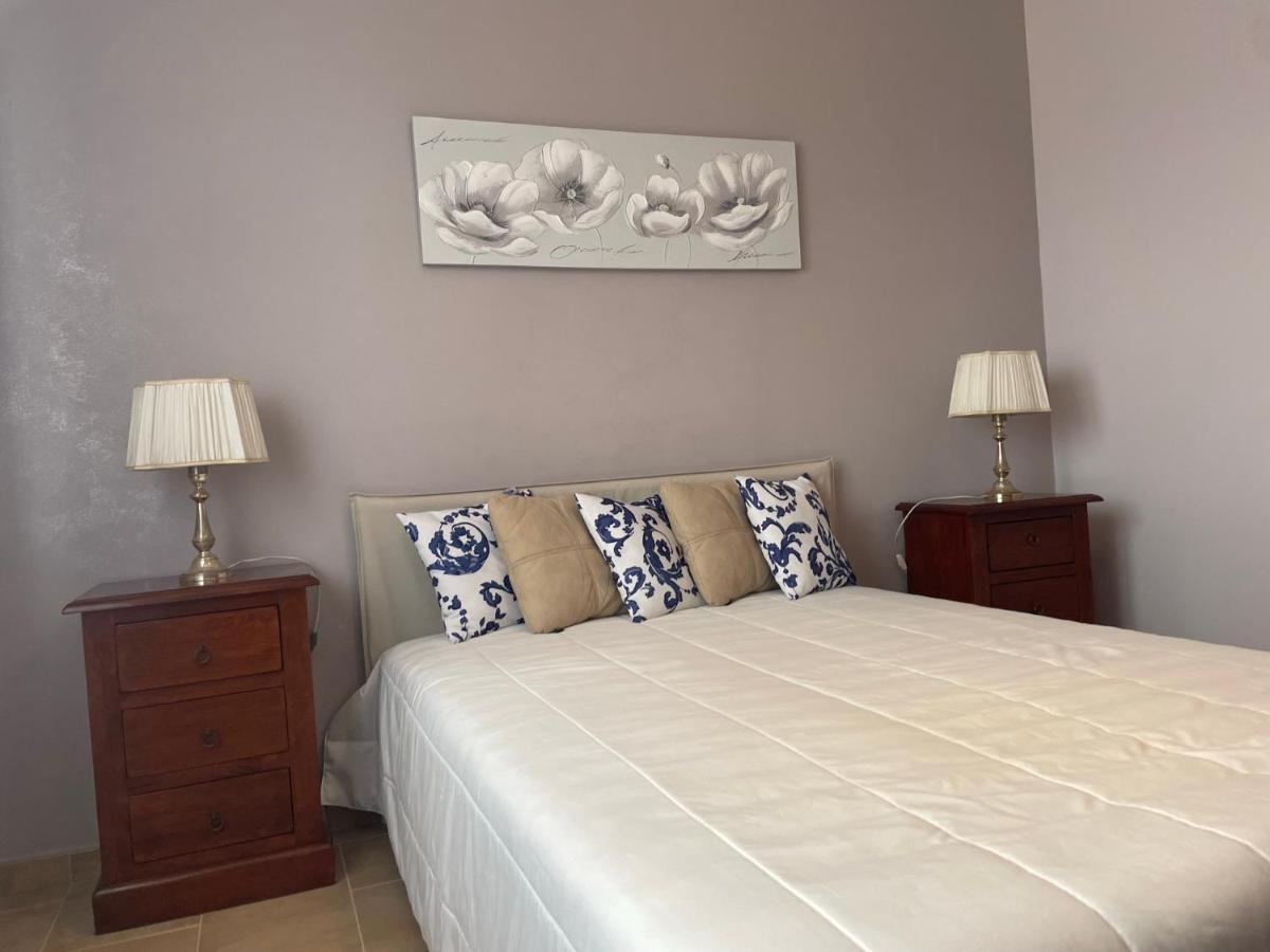 B&B Fiumicino - La casa di Flora aeroporto di Fiumicino - Bed and Breakfast Fiumicino