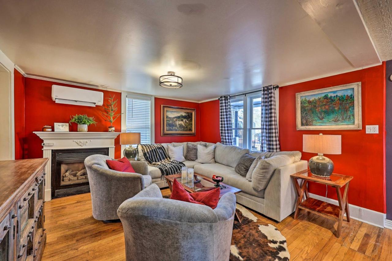 Walk to Dtwn Historic Home in Eureka Springs - Chambres d’hôtes Eureka Springs