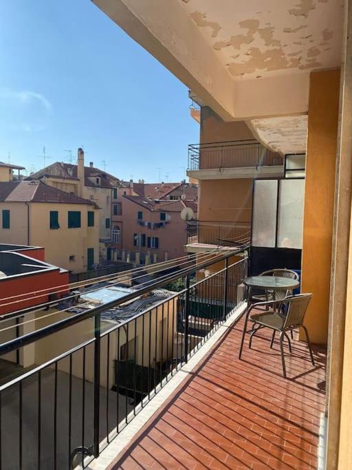 Loano: Centro e Mare a portata di mano - B&B Loano