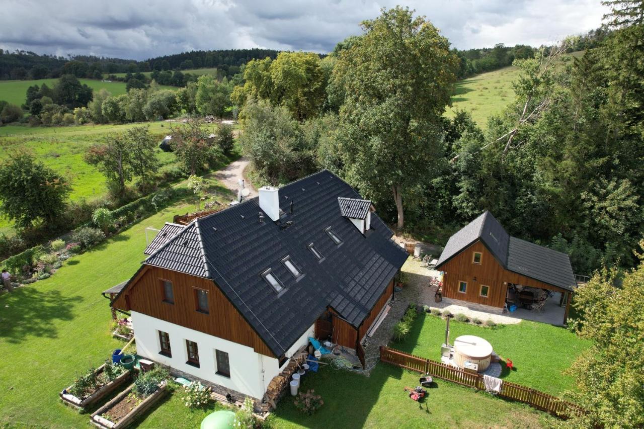 Penzion pod Čeřinkem - Bed and Breakfast Mirošov