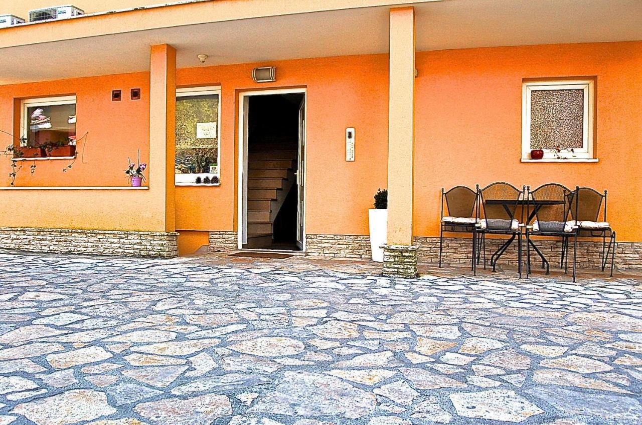 Apartments Lucija - B&B
