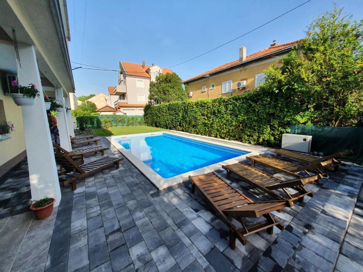 B&B Kutleše - Villa Isabella with private heated pool - Bed and Breakfast Kutleše
