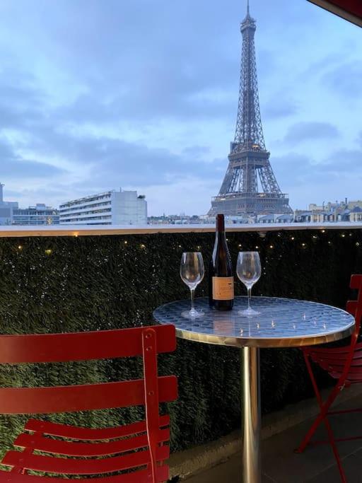 Le Suffren-Eiffel Appartement - B&B