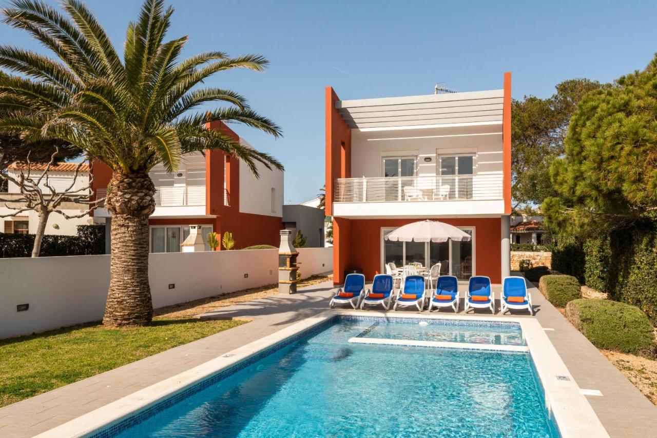 Villas Calan Bosch Emily - B&B Cala'n Bosch