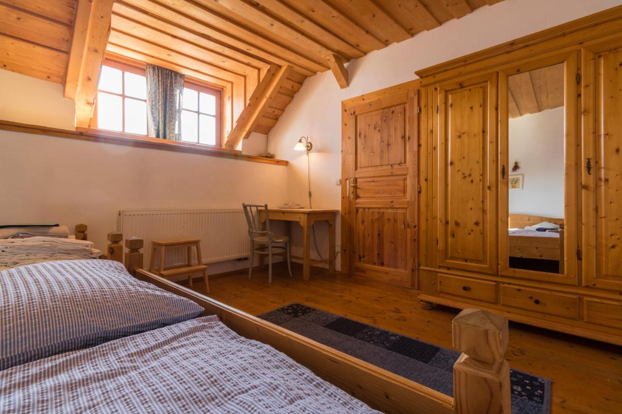 Dreibettzimmer mit eigenem Bad