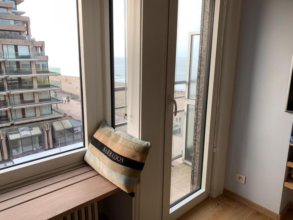 Sunny studio with seaview - Ferienwohnung