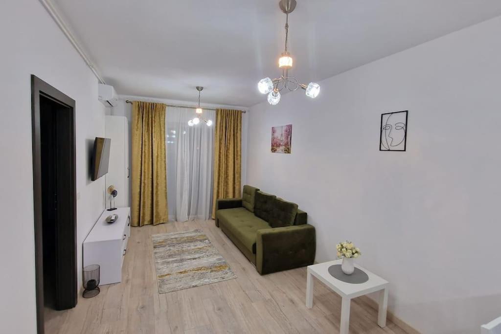 B&B Arad - Apartament Adora Alex - Bed and Breakfast Arad