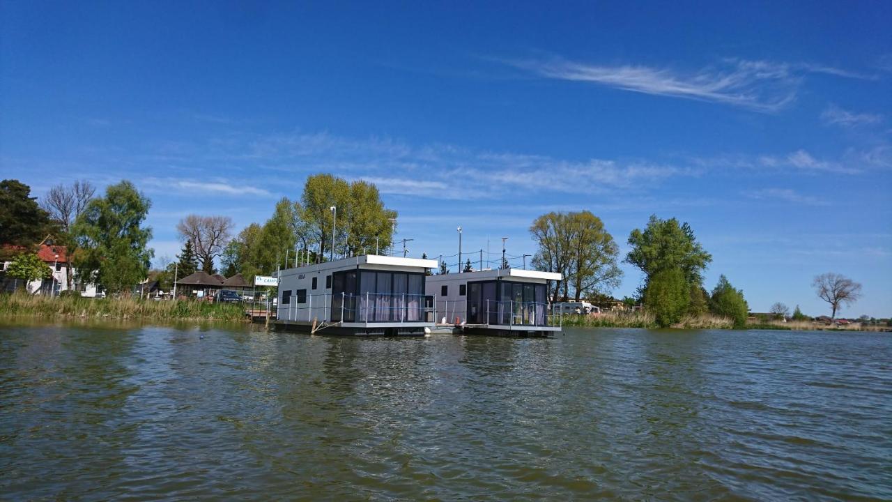 B&B Mielno - ARKA 1- Houseboat w Centrum Mielna, rower wodny, parking, Wi-Fi - Bed and Breakfast Mielno