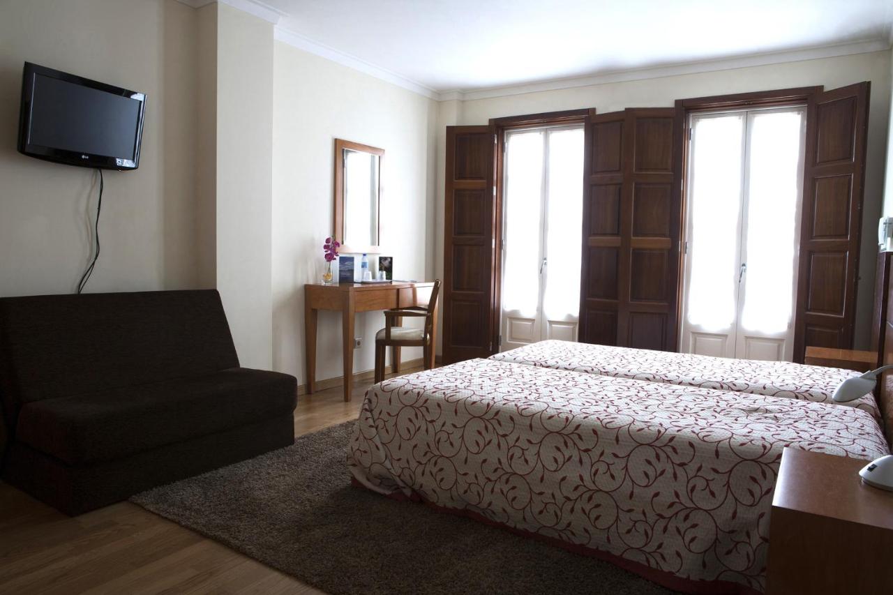Zweibettzimmer mit Terrasse