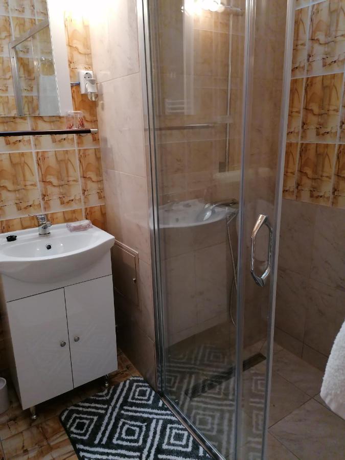 Twin Room with Shared Bathroom