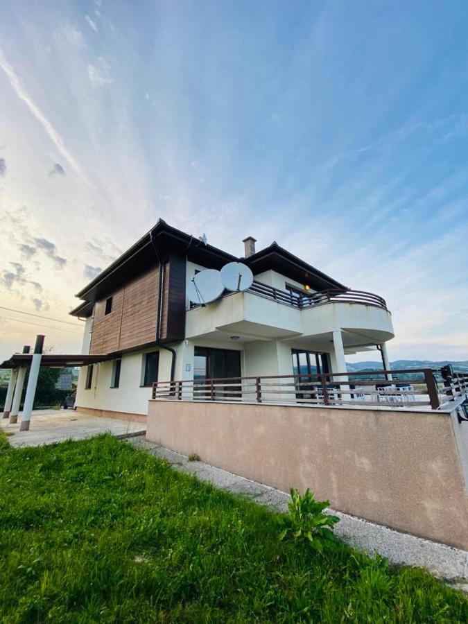 B&B Sarajevo - Modern Villas In Green Paradise - Bed and Breakfast Sarajevo