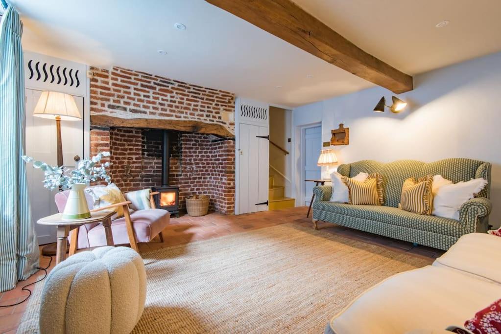 Rogue's Cottage - Secluded gem by the sea - Chambres d’hôtes Deal