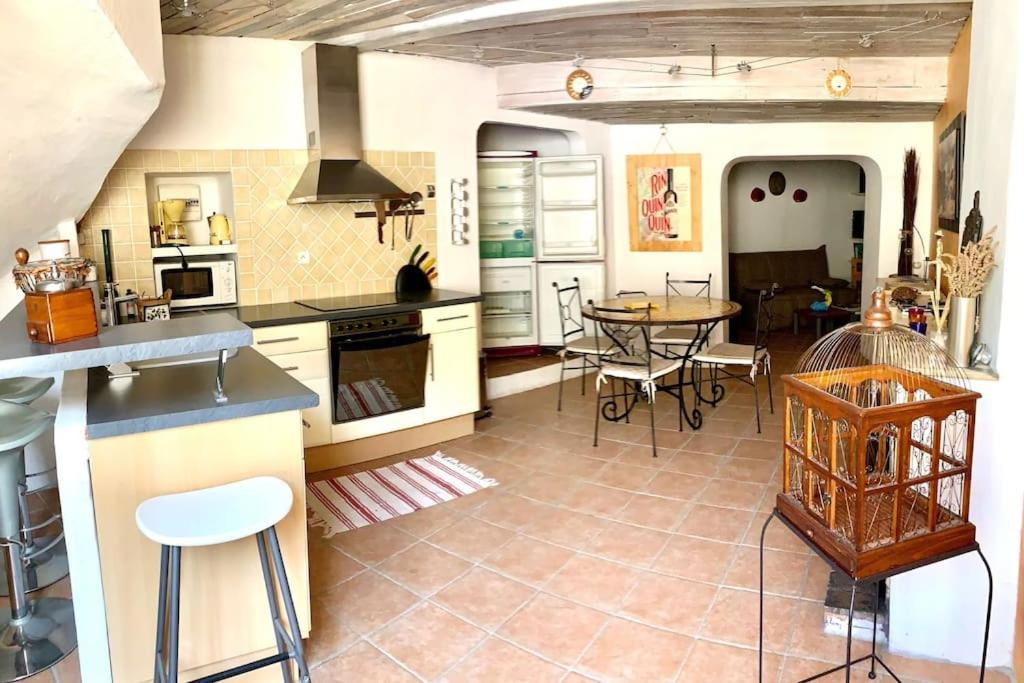 B&B Quinson - Coquette maison de village pour 4 pers - Bed and Breakfast Quinson